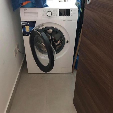 Centrally Located, Well Equipped, Stylish Flat. Σεντ Πόλς Μπέι Εξωτερικό φωτογραφία