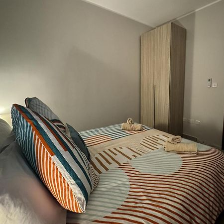 Centrally Located, Well Equipped, Stylish Flat. Σεντ Πόλς Μπέι Εξωτερικό φωτογραφία