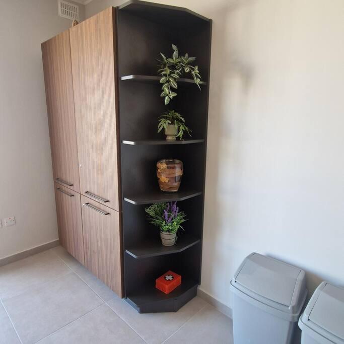 Centrally Located, Well Equipped, Stylish Flat. Σεντ Πόλς Μπέι Εξωτερικό φωτογραφία