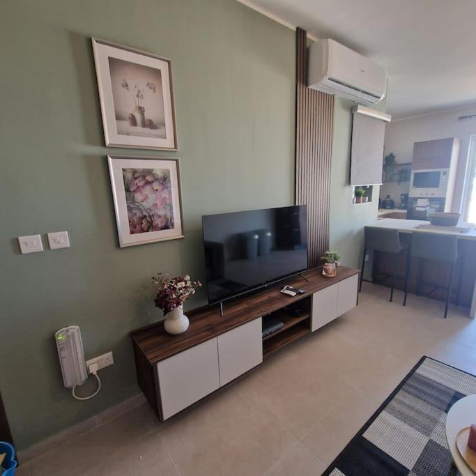 Centrally Located, Well Equipped, Stylish Flat. Σεντ Πόλς Μπέι Εξωτερικό φωτογραφία