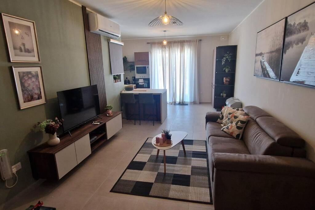 Centrally Located, Well Equipped, Stylish Flat. Σεντ Πόλς Μπέι Εξωτερικό φωτογραφία