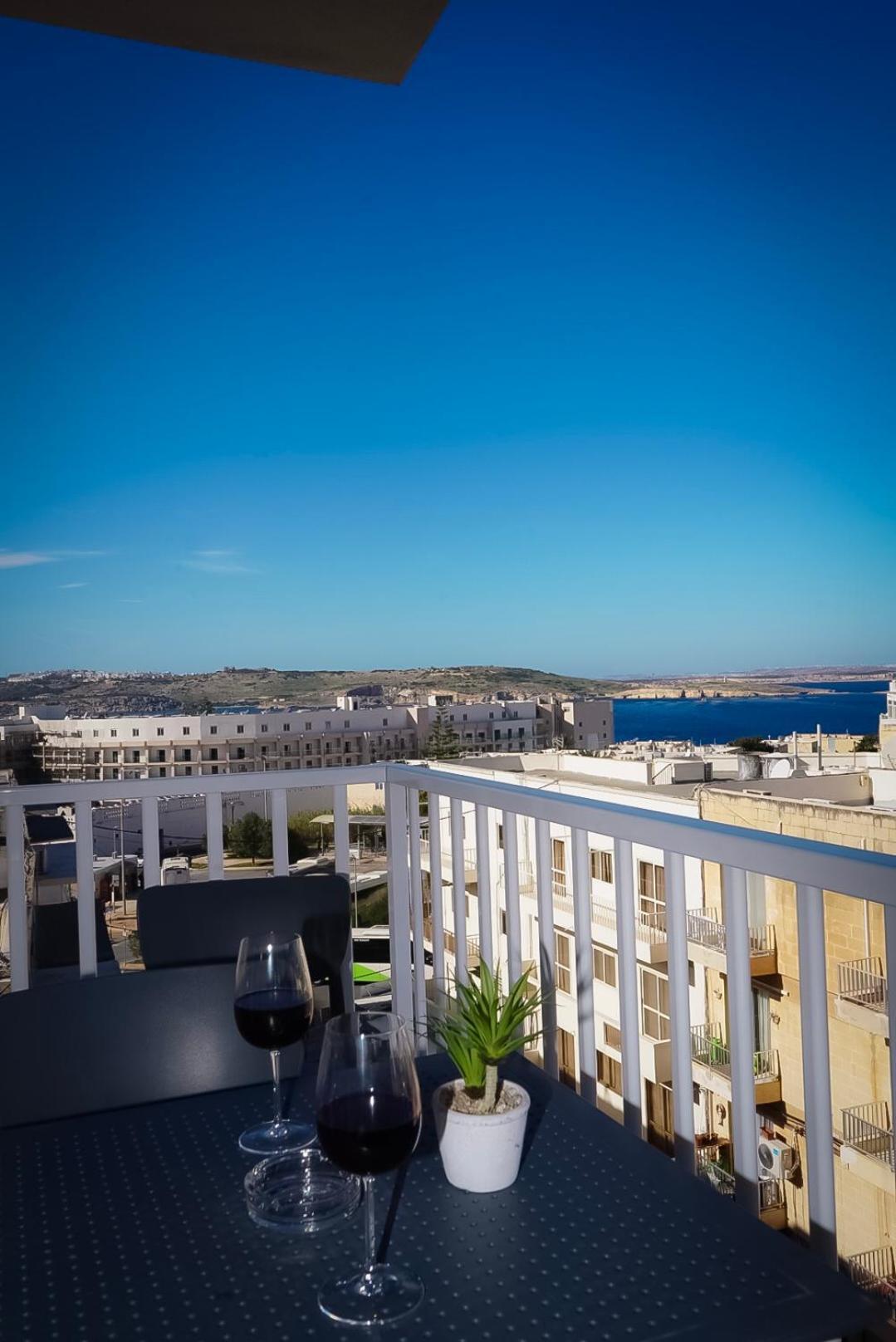 Centrally Located, Well Equipped, Stylish Flat. Σεντ Πόλς Μπέι Εξωτερικό φωτογραφία