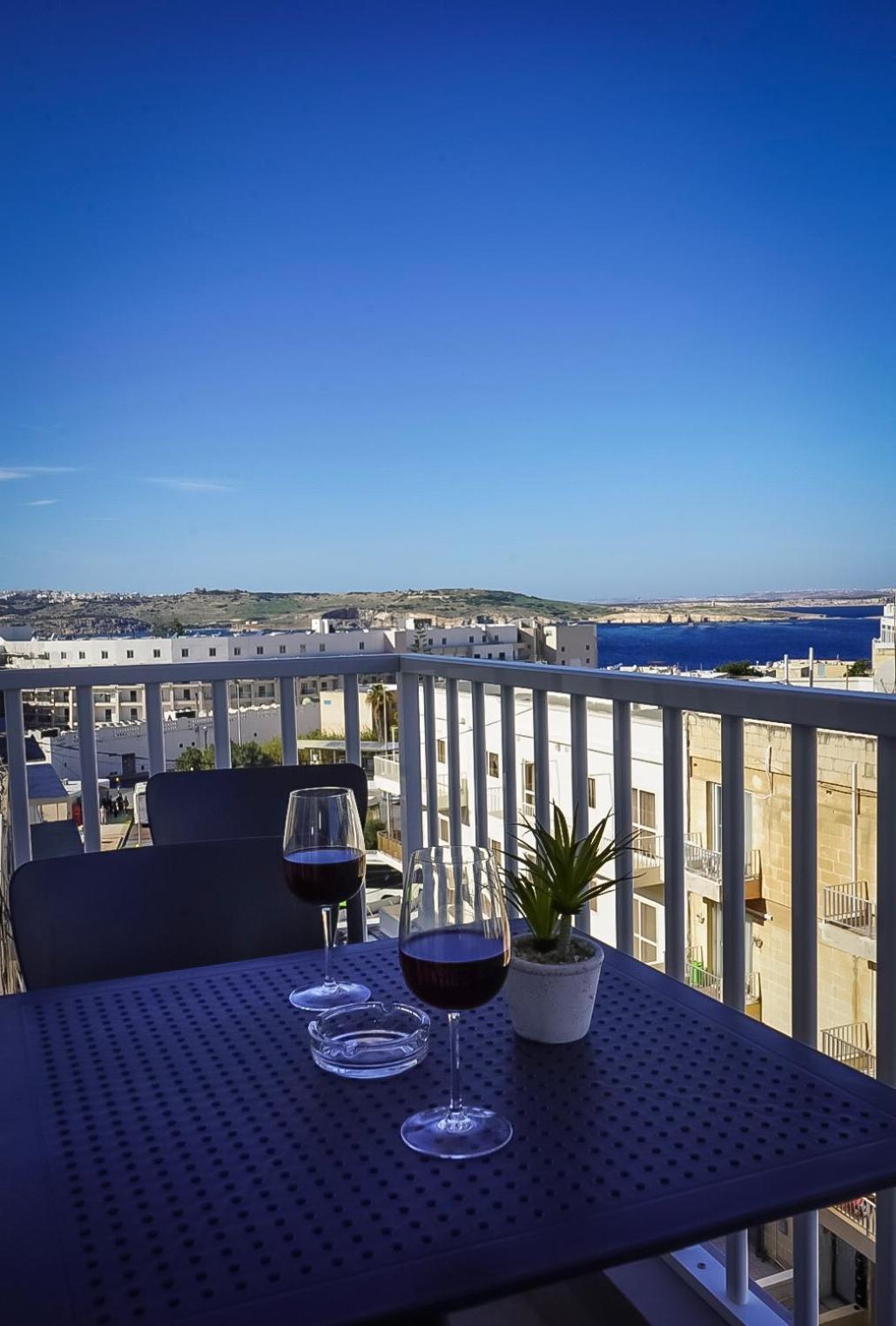 Centrally Located, Well Equipped, Stylish Flat. Σεντ Πόλς Μπέι Εξωτερικό φωτογραφία