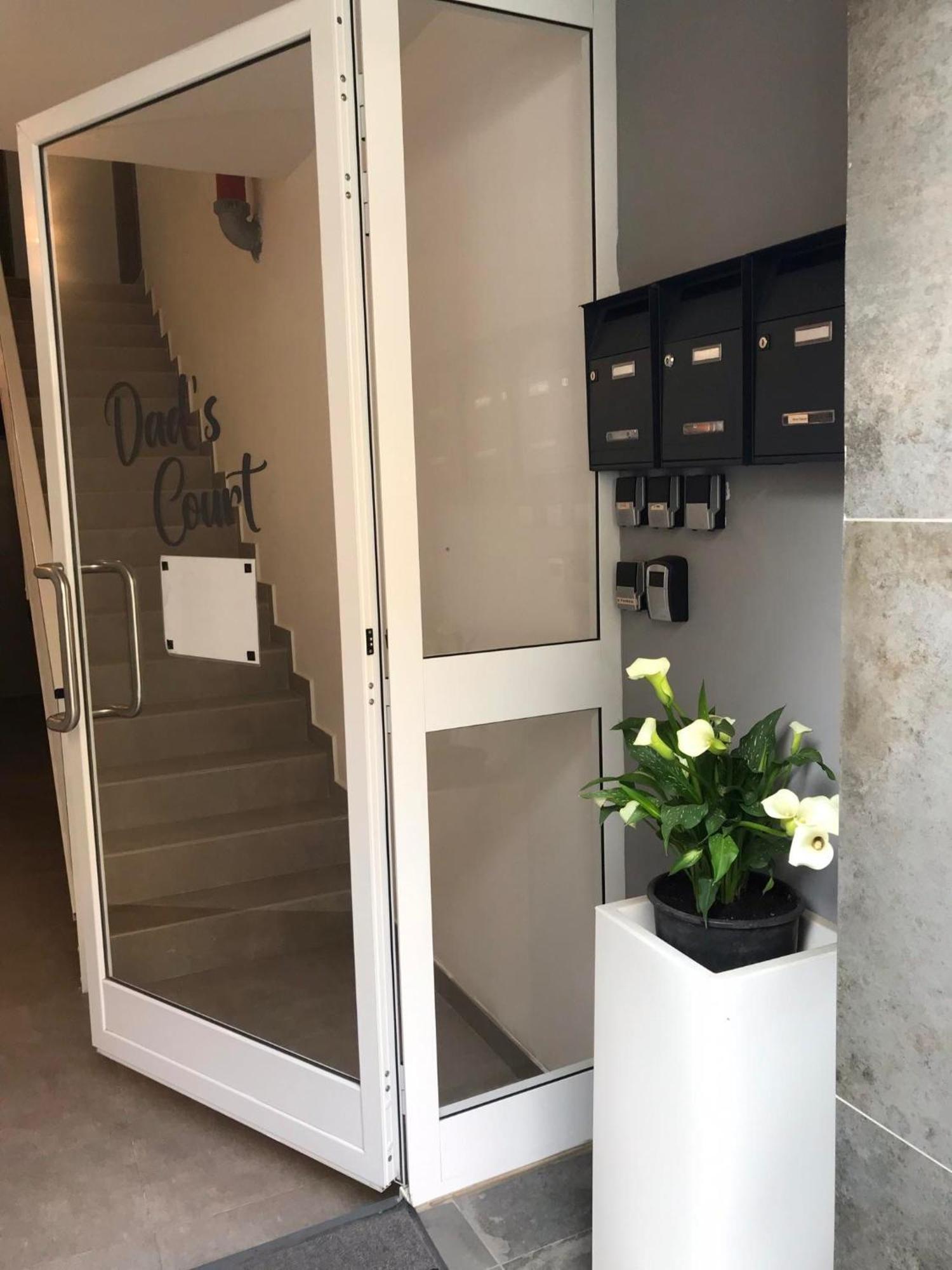 Centrally Located, Well Equipped, Stylish Flat. Σεντ Πόλς Μπέι Εξωτερικό φωτογραφία