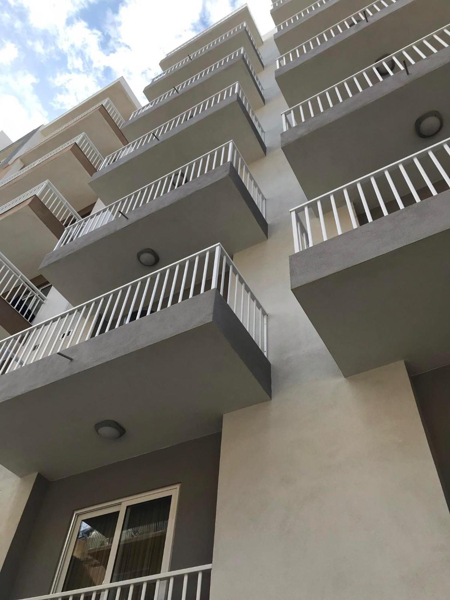Centrally Located, Well Equipped, Stylish Flat. Σεντ Πόλς Μπέι Εξωτερικό φωτογραφία
