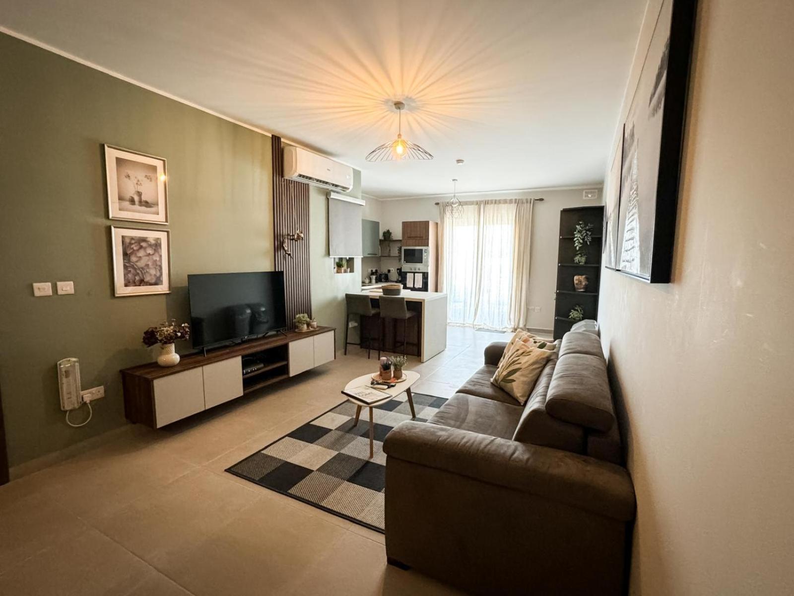 Centrally Located, Well Equipped, Stylish Flat. Σεντ Πόλς Μπέι Εξωτερικό φωτογραφία