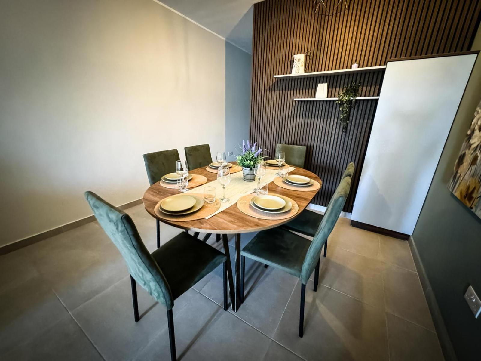 Centrally Located, Well Equipped, Stylish Flat. Σεντ Πόλς Μπέι Εξωτερικό φωτογραφία