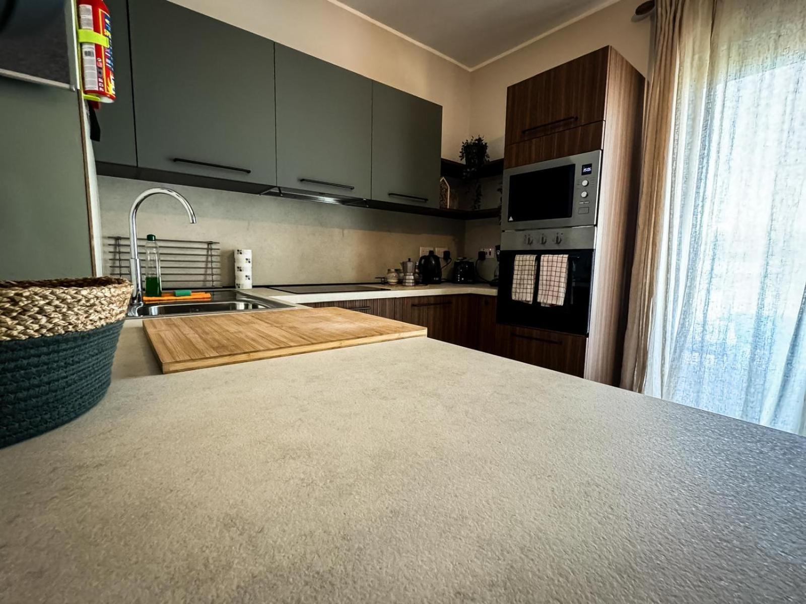 Centrally Located, Well Equipped, Stylish Flat. Σεντ Πόλς Μπέι Εξωτερικό φωτογραφία